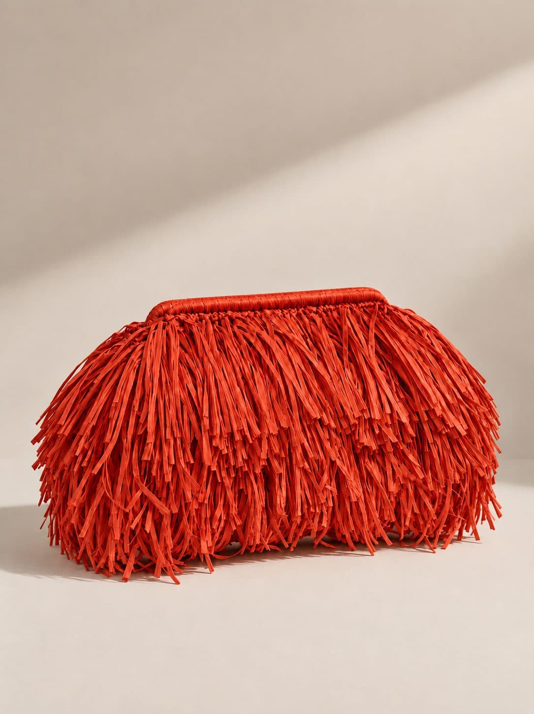 Maxi Rafya Luma Clutch