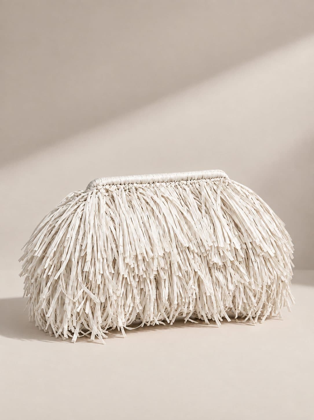 Maxi Rafya Luma Clutch