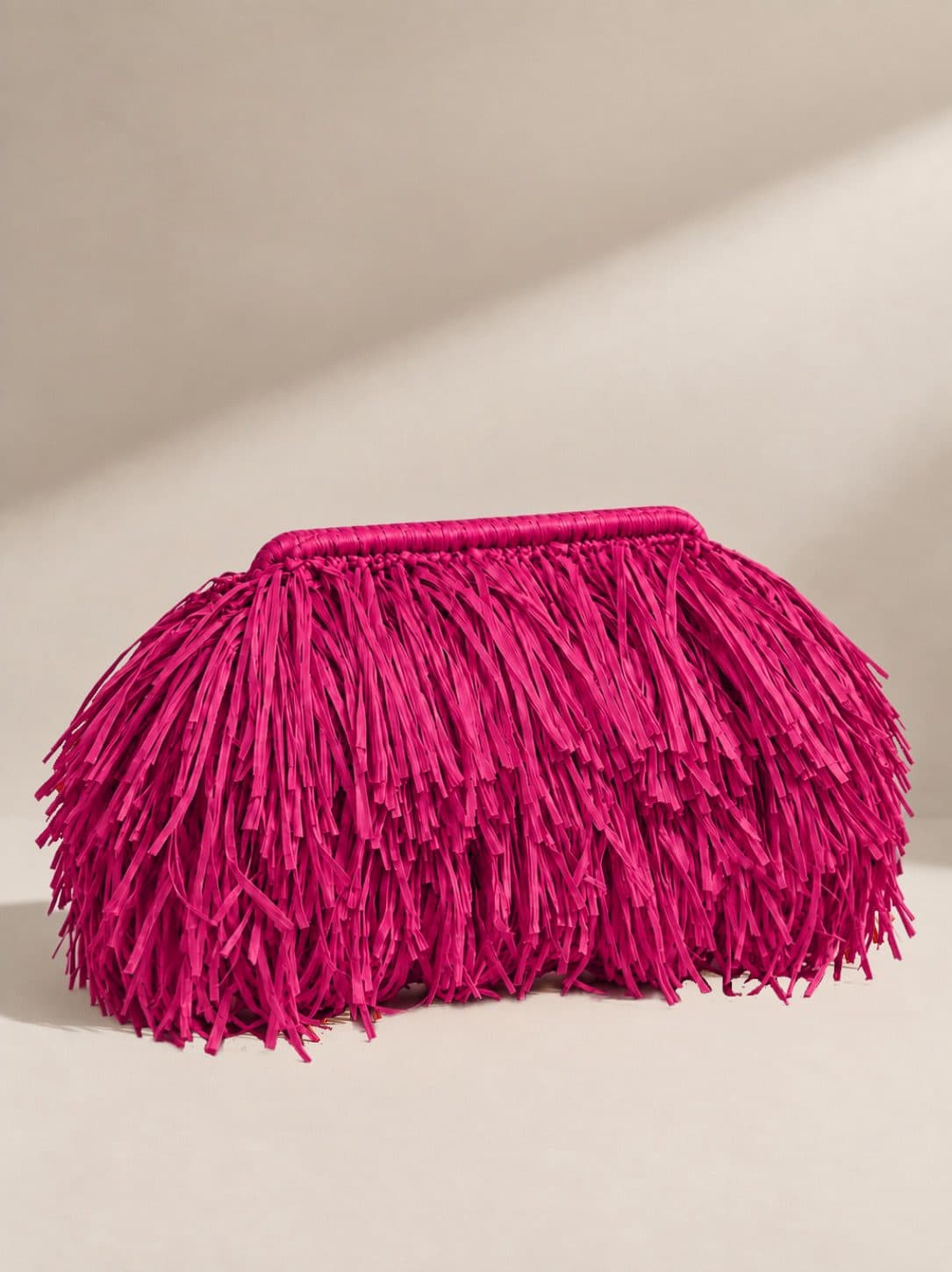 Maxi Rafya Luma Clutch
