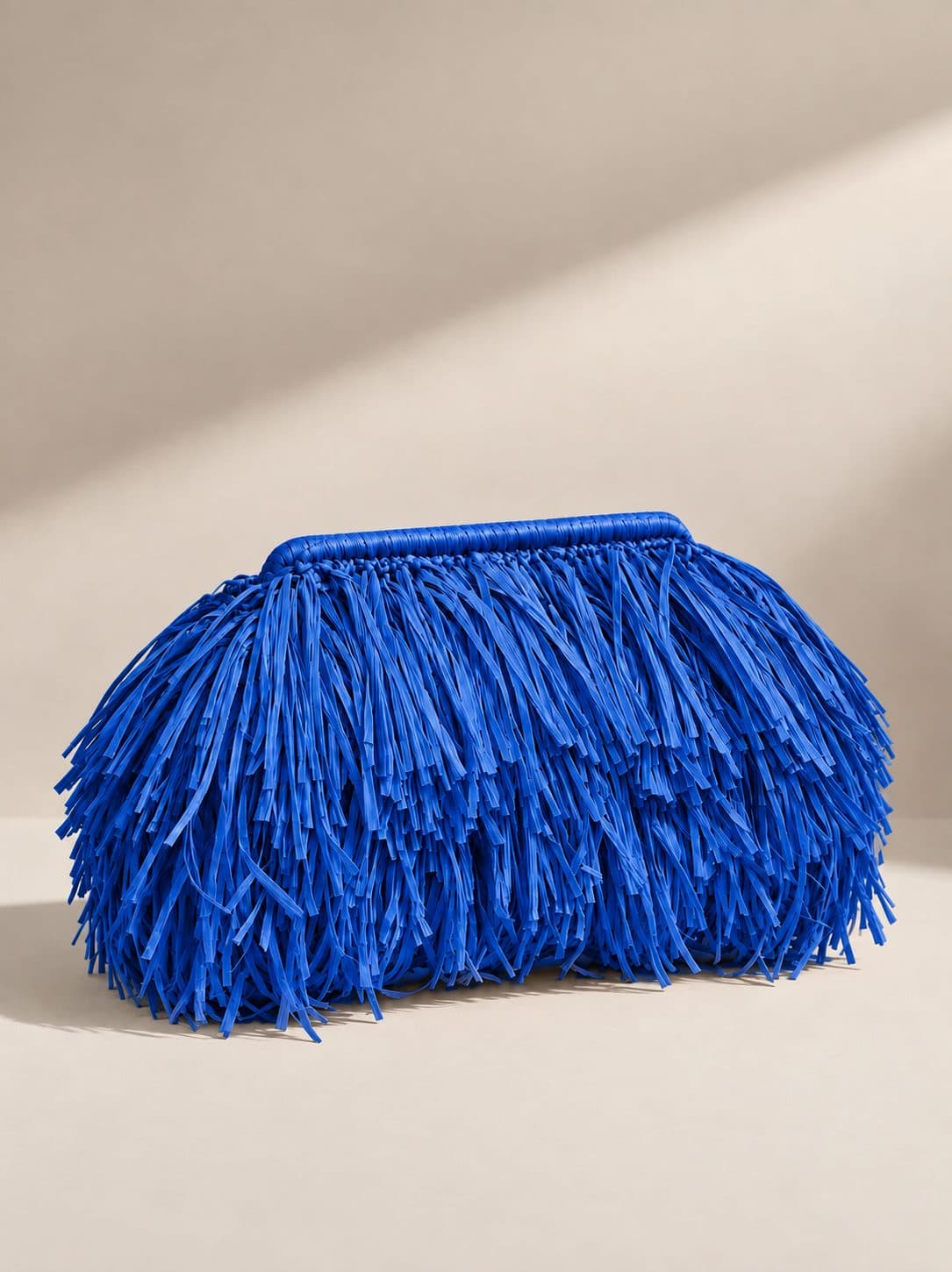 Maxi Rafya Luma Clutch